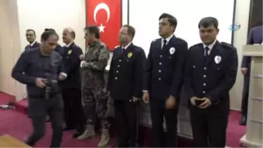 Vali Toprak: '2,5 Yıl Önce Polisimiz Araçlarından İnemiyordu'