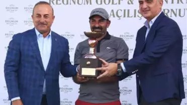 Bakan Çavuşoğlu ve Ersoy Golf Turnuvası Ödüllerini Verdi