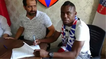 Kardemir Karabükspor'a Kamerunlu Forvet
