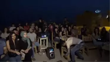 Mardin'in Tarihi Damlarında Sinema Keyfi
