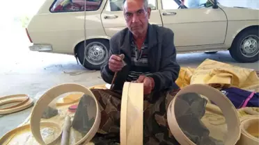 50 Yıldır Kalbur ve Elek Yapıp Satarak Geçimini Sağlıyor