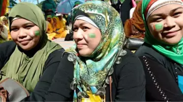 Filipinler Devlet Başkanı Duterte, Moro Müslümanlarına Kapsamlı Özerklik Sağlayan Yasayı Onayladı
