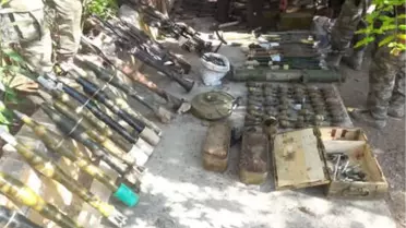 Mehmetçik'in Şefkatinden Etkilenen Teröristin İtirafı Cephaneliği Ortaya Çıkardı