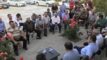 AK Parti Heyeti Köylerde Vatandaşları Dinliyor