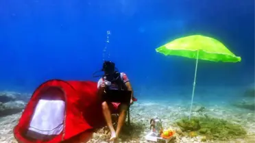 Ünlü Oyuncu Burak Sevinç, Fethiye'de Deniz Dibine Kamp Kurdu