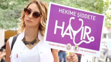 Giresun'da Açığa Alınan Doktora Destek Eylemi