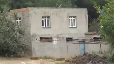 Hatay'da Vatandaşların Dereye Akan Kanalizasyon Lağım Suyu Tepkisi