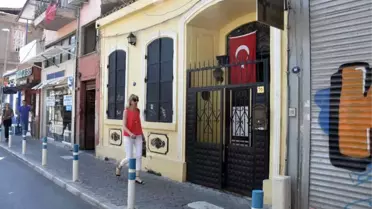 Papaz Brunson'un Kilisesine Türk Bayrağı Asıldı