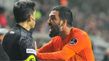 Başakşehir, Arda Turan'ı Burnley Maçı Kadrosuna Almadı
