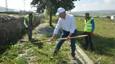Başkan Köksoy, Personeli ile Temizlik Çalışmalarına Katıldı