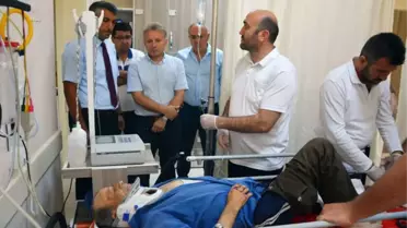 Korkuteli Kaymakamını Taşıyan Resmi Araç Kaza Yaptı: 1 Yaralı