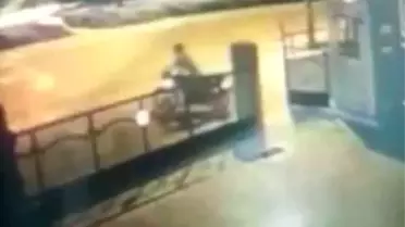 Motosiklet Hırsızları Güvenlik Kamerasında