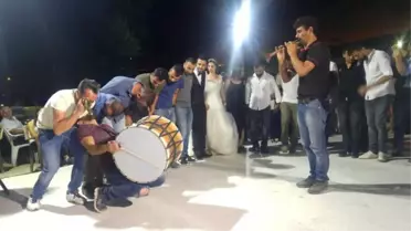 Davul Çalarken Kendinden Geçiyor, O Anlar İzlenme Rekorları Kırıyor