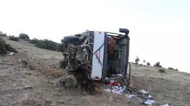 İşçi Servisi Şarampole Yuvarlandı: 2'si Ağır 26 Yaralı