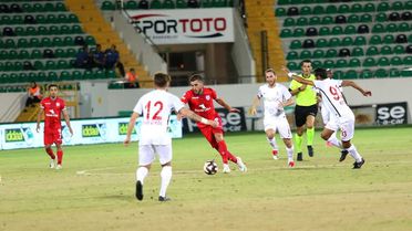 Spor Toto 1. Lig: Balıkesirspor Baltok: 0 - Altınordu: 0