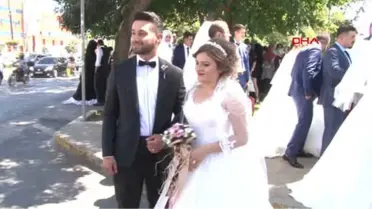 İhtiyaç Sahibi 17 Çift Toplu Düğün Töreniyle Dünya Evine Girdi