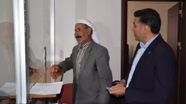 Maaşlarını Devlete Bağışladılar