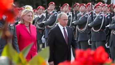 Rusya Lideri Putin'i Düğününe Çağıran Avusturya Dışişleri Bakanı'na İstifa Çağrısı