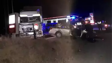 3 Kişinin Öldüğü Kaza Anı Güvenlik Kamerasında