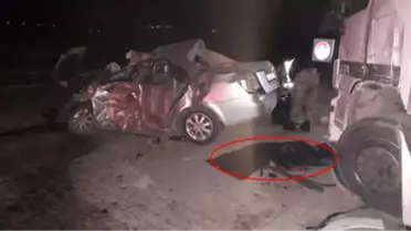 Otomobilin Park Halindeki TIR'a Çarptığı Kazada 3 Ölü