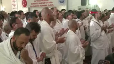 Diyanet İşleri Başkanı Erbaş, Arafat'ta Vakfe Duası Okudu