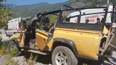 Antalya'da Turistleri Taşıyan Safari Cipi Kaza Yaptı: 1 Ölü, 5 Yaralı