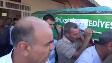 Feci Kazada Ölen 7 Kişinin Cenazesi Defnedildi