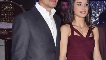 Futbolcu Emre Aşık ve Eşi, Dostluk Maçı İçin Gittikleri Çanakkale'de Dayak Yedi