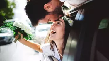 Anıl Altan ve Pelin Akil Çiftinden Aşk Dolu Paylaşım: Her Zaman Gülümse