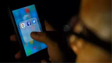 Facebook ve Twitter Yöneticileri, Kongre'yi İkna Edemedi