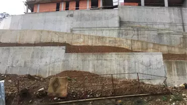 Sağanak Yağış Toprak Kaymasına Neden Oldu, Tünel Trafiği Aksadı