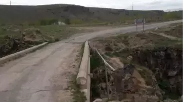 Tarihi Köprüye Dökülen Asfalt Söküldü (2)