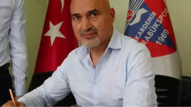 Karabükspor'un Yeni Teknik Direktörü Levent Açıkgöz Oldu