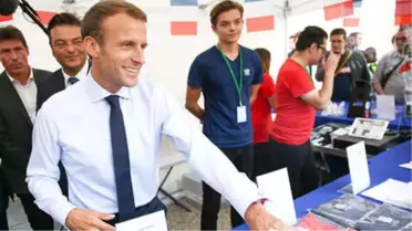 Fransızların Çoğu Macron'dan Eskisi Gibi Memnun Değil