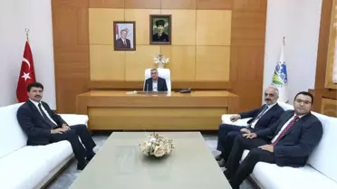 Başkan Toçoğlu, Subü Rektörü Sarıbıyık ile Bir Araya Geldi