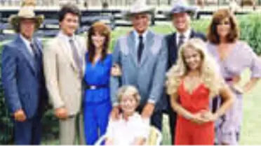 Dallas Dizisinde J.R Ewing'i Seslendiren Oytun Şanal Hayatını Kaybetti