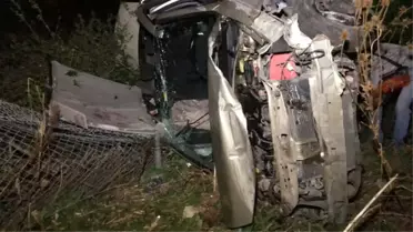 Otomobil 50 Metrelik Ormanlık Alana Uçtu: 2 Yaralı