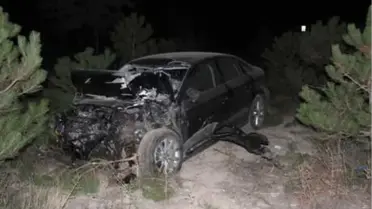 Otomobil, Tır'a Çarptı: 2 Ölü