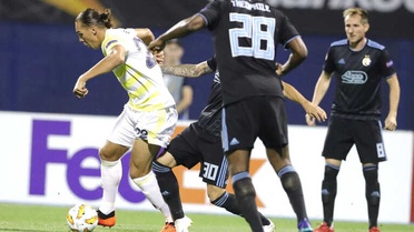 UEFA Avrupa Ligi: Dinamo Zagreb: 2 - Fenerbahçe: 0 (İlk Yarı)