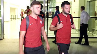 Galatasaray'a İzmir'de Coşkulu Karşılama