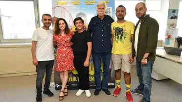 'BÜCÜR' Bursa'da Kahkahalarla İzlendi!