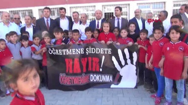 Kırıkkale Darp Edilen Öğretmen İçin 'öğretmene Şiddete Hayır' Açıklaması