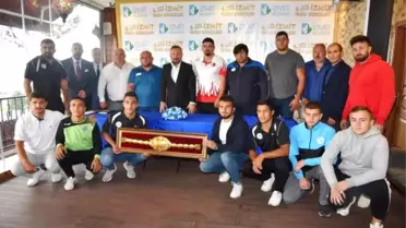 İzmit, Türkiye'nin En Önemli Güreşçileri İçin Hazırlanıyor