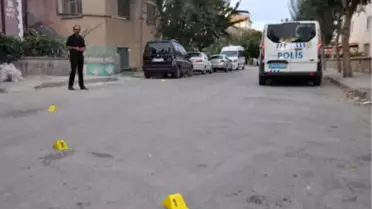 Husumetli Ailelerin Satır, Bıçak ve Sopalı Kavgası: 7 Yaralı