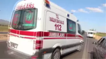 Otomobil Sulama Kanalına Düştü: 3 Yaralı