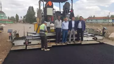 Altıntaş'ta Sıcak Asfalt Çalışmaları