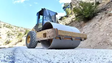 Mersin'de Kırsal Bölgelerdeki Asfalt Atağı Sürüyor