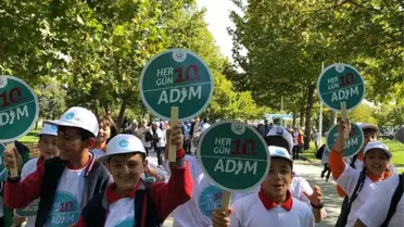 Öğrencilerden 'Dünya Yürüyüş Günü'Nde 10 Bin Adım