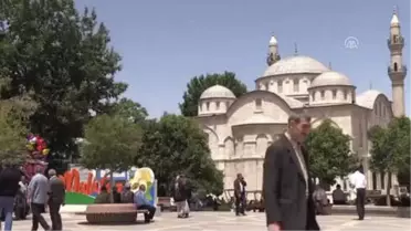 Oynadığım Mevkiye Kolay Adapte Oluyorum'