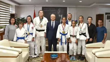 Şampiyon Judocular Sevincini Başkan Kayda ile Paylaştı